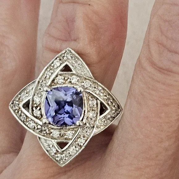 Victoria Wieck Tanzanite & Diamond Simulant Sterling Silver Ring Size 5! - Picture 9 of 15